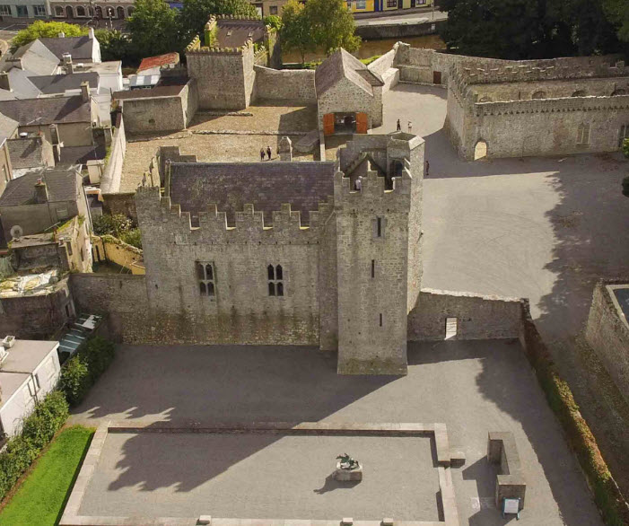 Desmond Castle, Ireland